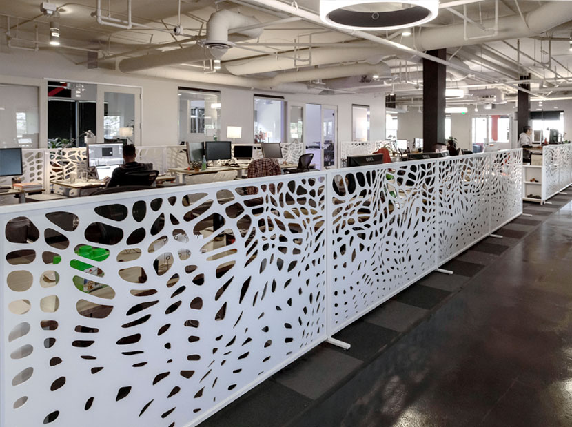 Vách ngăn CNC gỗ trang trí văn phòng , của hàng , showroom 1