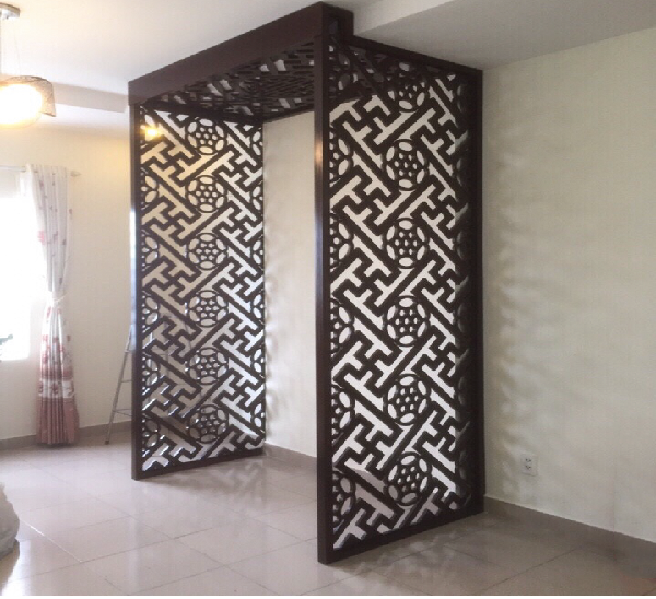 Khung Vách trước khi xếp tủ thờ .