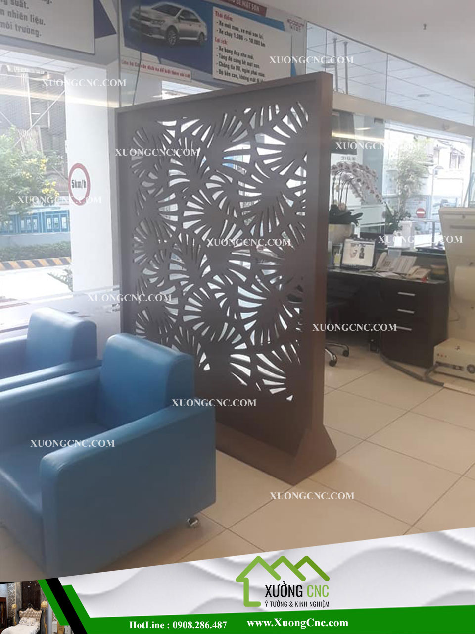 Vách ngăn chạm lộng 2D showroom 1