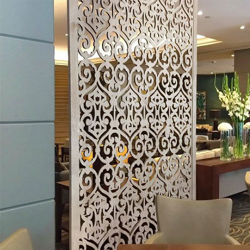 Vách ngăn chạm lộng độc đáo CNC 073