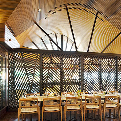 Vách ngăn mỹ thuật chạm lộng CNC 093