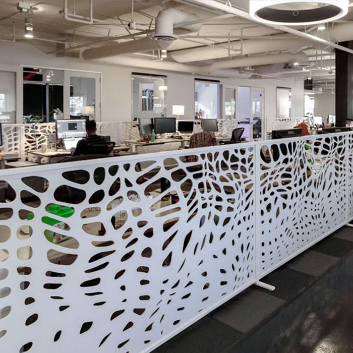 Vách ngăn CNC gỗ trang trí văn phòng , của hàng , showroom