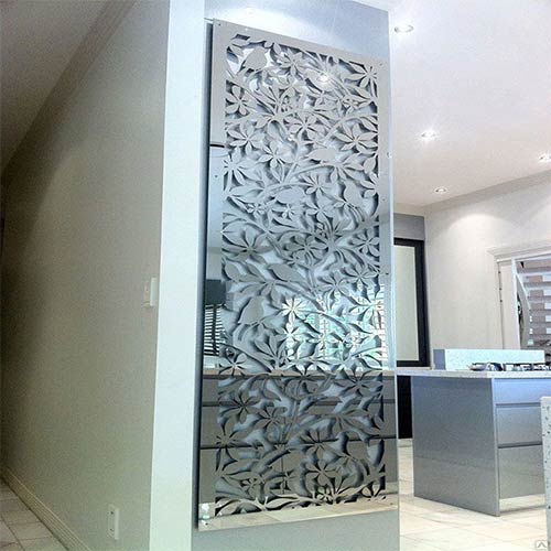 Vách ngăn di động chạm lộng đẹp tiện dụng CNC117